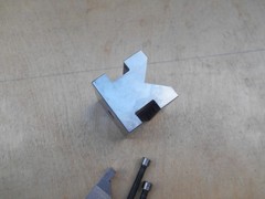 Machinist v block with clamp, 1 1/2″L x 1 1/4″W x 1 1/4″H