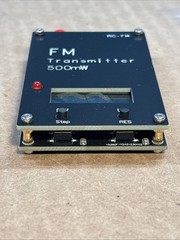 Adjustable Frequency FM Stereo Transmitter Long Service Life LCD Display