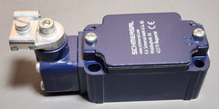 NEW SCHMERSAL Z4V10H335-11Z-M20 LIMIT SWITCH 101162579 Z4V10H33511ZM20