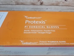 Protexis PI Surgical Gloves Cardinal Health *1 Box* Size: 5.5 *See Date*2-26