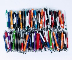 5lb Wholesale BULK lot Misprint Plastic Retractable Click Pens: 200-250 Per Box
