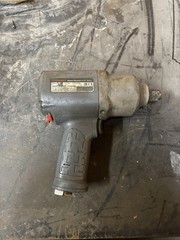 #bh773 Ingersoll Rand 2145QiMAX 3/4” Drive Air Impact Wrench 1,350 ft-lbs