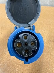 Hubbell 60A 250VAC 3Ø 4 Wire 5 HP IEC Pin & Sleeve Female Connector 460C9W