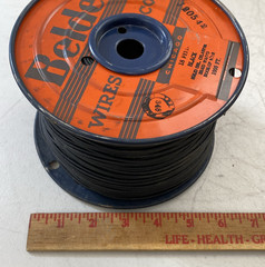 Belden 18 Feed Black Celanese Braided Waxed Hook-Up Wire (1000 Ft)