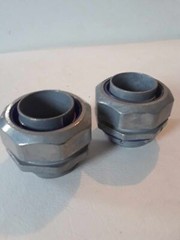 2 – 1 1/4″ NOS Thomas & Betts Straight Liquidtite Conduit Zinc Diecast Connector