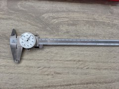 Mitutoyo 505-644-50 Dial Caliper 8″, Dial +/-0.001″ Accuracy Shock Proof Japan