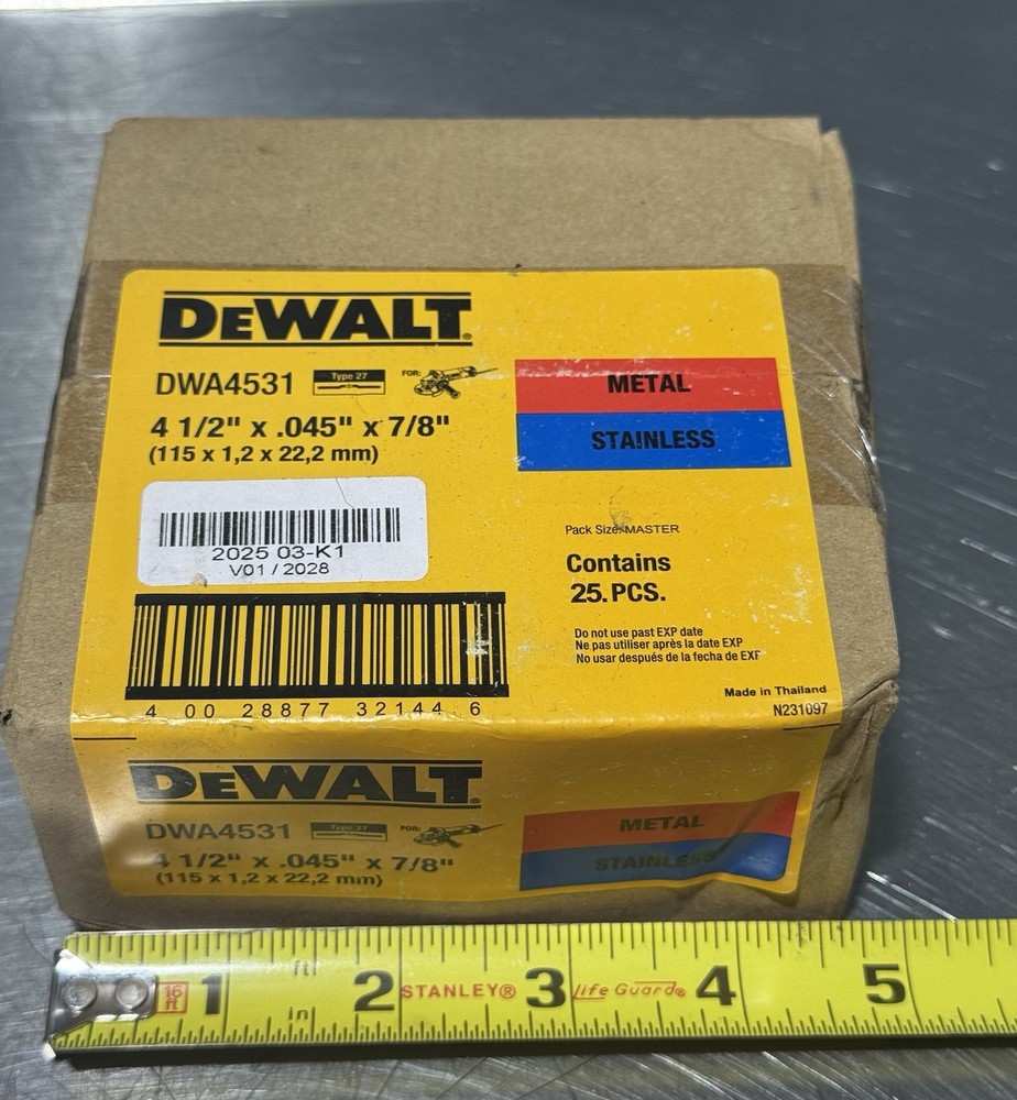 Dewalt DWA4531 Metal Cut off Wheel 4-1/2” X 7/8” X .045 – QTY 25 Wheels