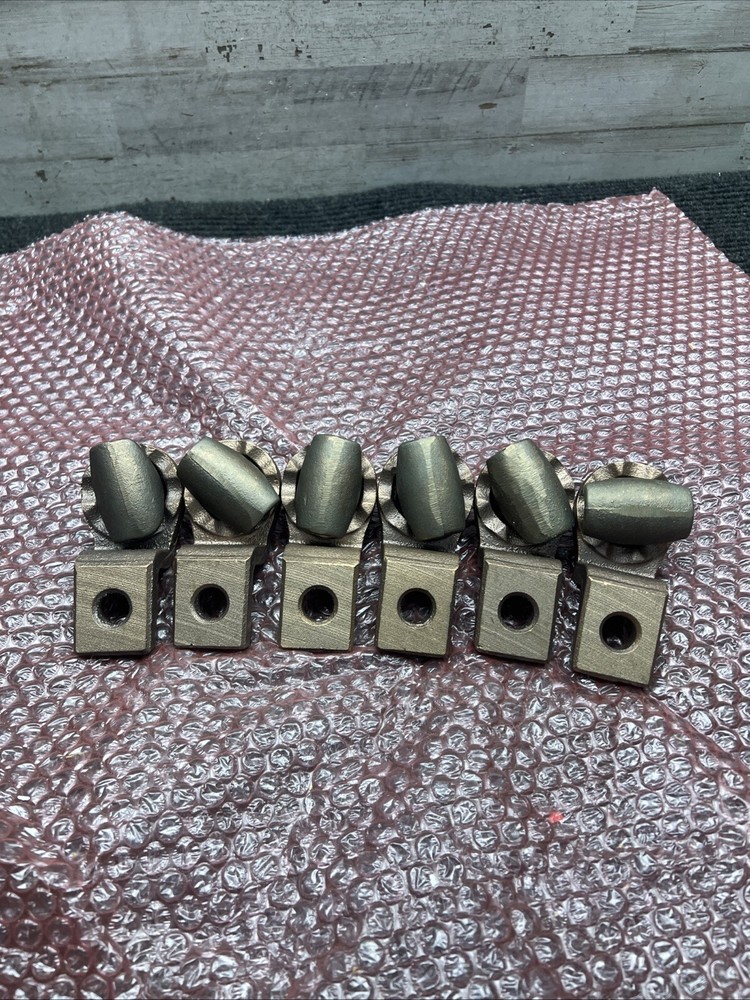 NOS Box of 6 Burndy NSB EA34 Lugs