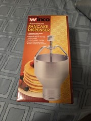 Winco Pro Aluminum Pancake Dispenser APCD-6 5.5lbs 2.5 Quart Capacity 10 Gauge