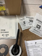 Square D 9421LD4 Circuit Breaker Operating Mechanism For 400A Breaker