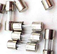 Lot of 10 Littelfuse 2AG 250 Volt 2 Amp Slow Blow 5 x 15 mm Glass Fuses 229002