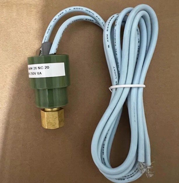 1PC ABC-2UB 159MW 26 NC 20 061F5064 Pressure Switch *kk