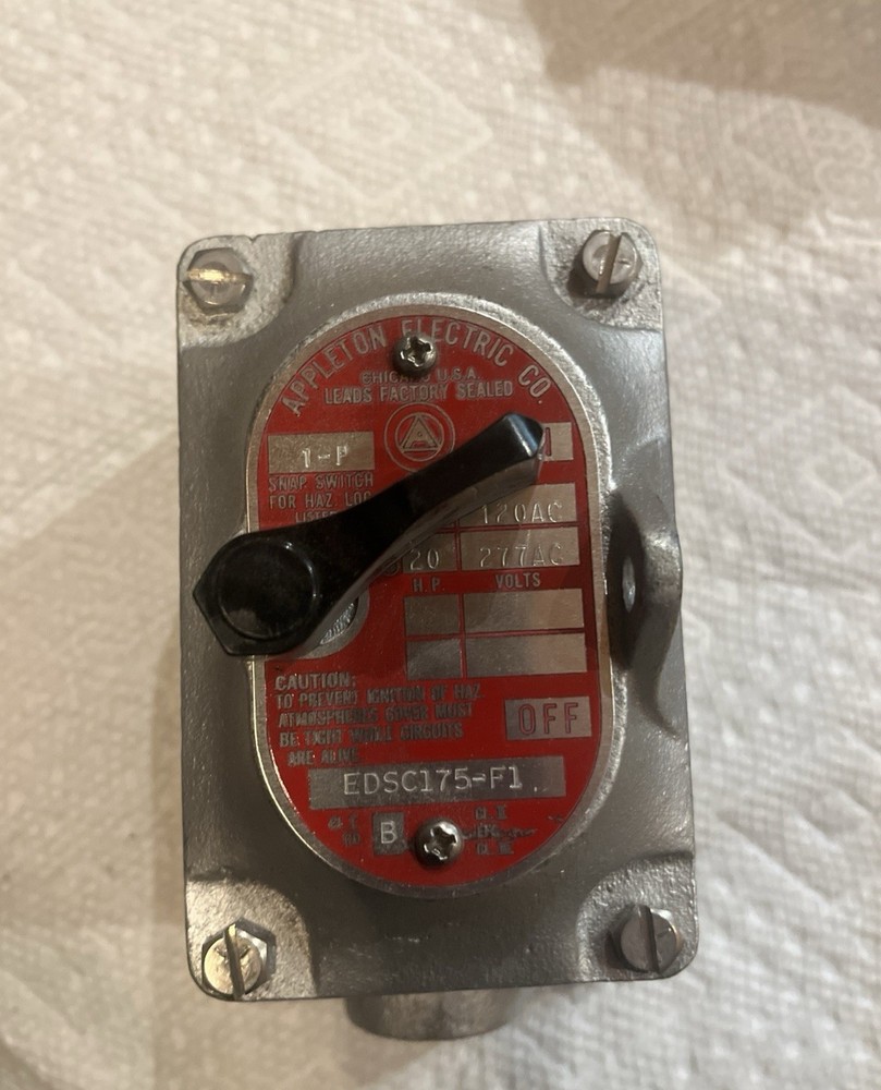 Appleton Electric Co. EDSC175 Factory Sealed Rotary On/Off Switch 20A 120/240V