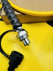 RS HC7206Q (Enerpac Style) 6 Foot Hydraulic Hose 1/4” NPT X CH604 Fits P142 P141
