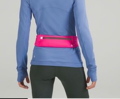 NWT large/ extra large Lululemon Fast and free Run Belt sonic pink