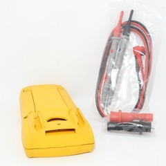 Good Fluke 179 True RMS Handheld Digital Multimeter with New Lead Set
