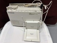 Panasonic Advanced Hybrid Phone System KX-TA624 including Several Hybryd Phones.