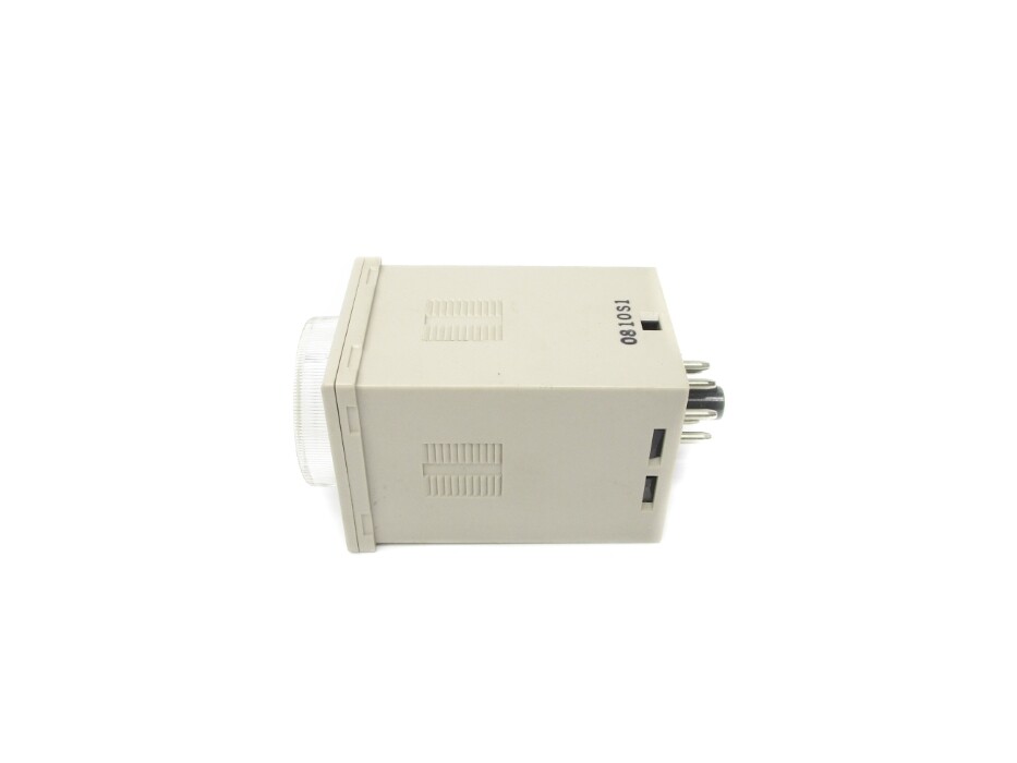 OMRON H3CR-G8EL 0.5S-120S 100/120V NSNP