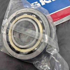 NEW 1pcs Angular Contact Ball Bearing SKF 7320 BECBM 100x215x47mm