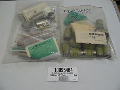 LOT OF 28 NEW 310-10754 STAINLESS STEEL TUBE RETAINER 1″ ID X 1 3/4″ L
