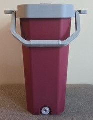 NEW & EASY – Dual Chamber Microfiber 360 Mop and Bucket With 8 Reusable Pads