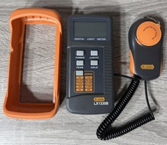 Dr. Meter Digital Illuminance/Light Meter 0.1 – 200,000 Luxmeter Model LX1330B