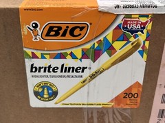 200 Bic BRITE LINER HIGHLIGHTER Yellow marker school office hi-lighter