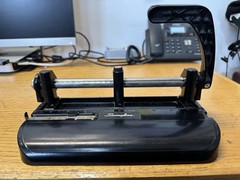 Vtg Swingline Acco Brands 3-Hole Punch 10.25” Model 350/400