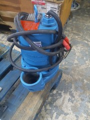 BARNES SUBMERSIBLE PUMP 3SE544L 0.5 HP 3 PHASE 1750 RPM 1.7AMP