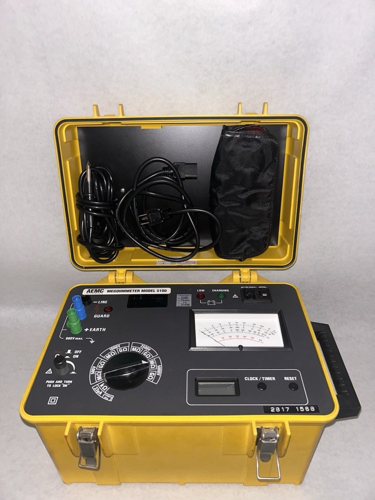 AEMC 5100 Megohmmeter Insulation Resistance Tester 5000V with Test Leads / Case