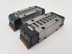 2Pc Set INA RUS19069-KS GR3/-10-15 Linear Recirculating Bearing Unit 74 x 27mm