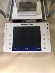 Mettler Toledo XPE56 Analytical Balance 52g Powers On. Missing Front Glass