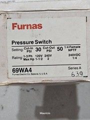 Furnas 69WA4 Pressure Switch, Brand New.30 psi/50 psi.1/4 female NPTF