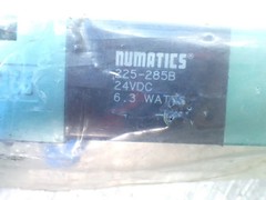 NUMATICS 2 SOLENOID AIR CONTROL VALVES FOUR-WAY / THREE-POSITION, DOUBLE SOLENOI