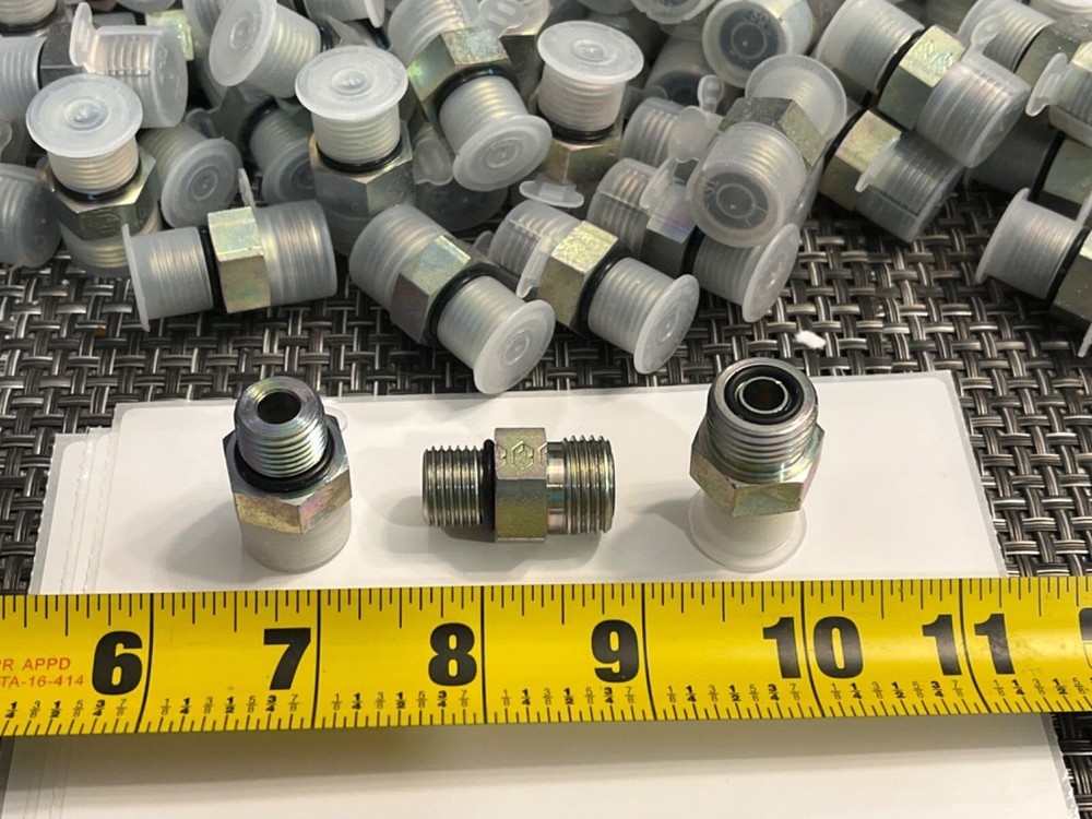 35 QTY! BULK LOT- Eaton AeroQuip Hydraulic Adapter ORFS Male O-Ring Face Seal