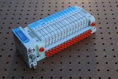 SMC PNEUMATIC MANIFOLD with 16 SY3100-5U1 with EX260-SEN1