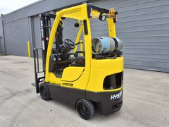 2014 Hyster 4,000 lb LP Forklift | 189″ Mast | Side Shift | Ready to Work