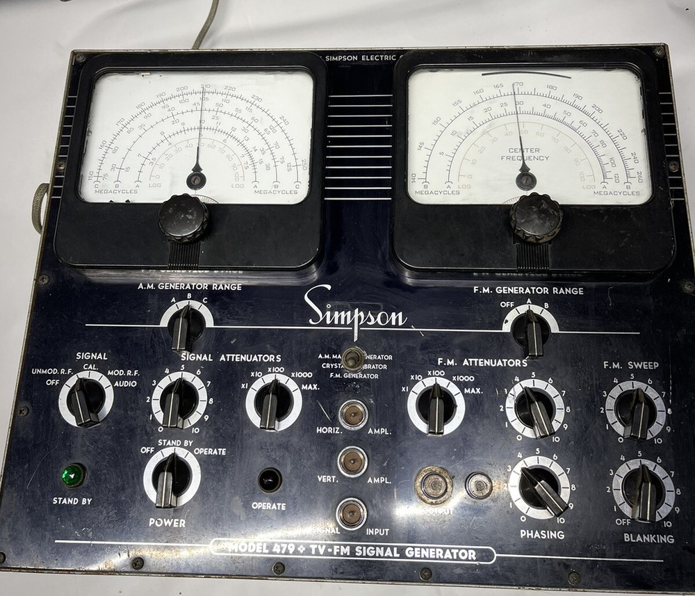 SIMPSON Model 479 TV FM Signal Generator Crystal Calibrator No WARRANTY