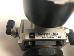 8 pounds of pressure regulators Numatics SMC Norgren