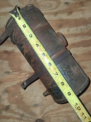 Briggs and stratton fuel tank. Round. Antique briggs