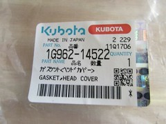 Genuine OEM KUBOTA VALVE COVER GASKET 1G962-14522 FITS D902 DF972 DG972 WG972