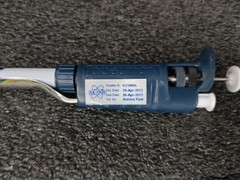Gilson P1000 100-1000µl Single Channel Manual Pipette Metal Ejector