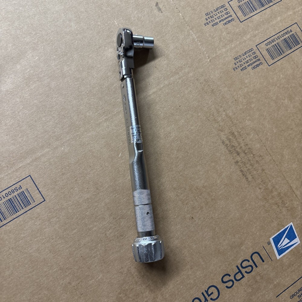 Tohnichi CL2NX8D Interchangeable Head Adjustable Torque Wrench With Head 3714U