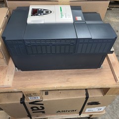 Schneider Electric Altivar ATV71 ATV71HD15N4