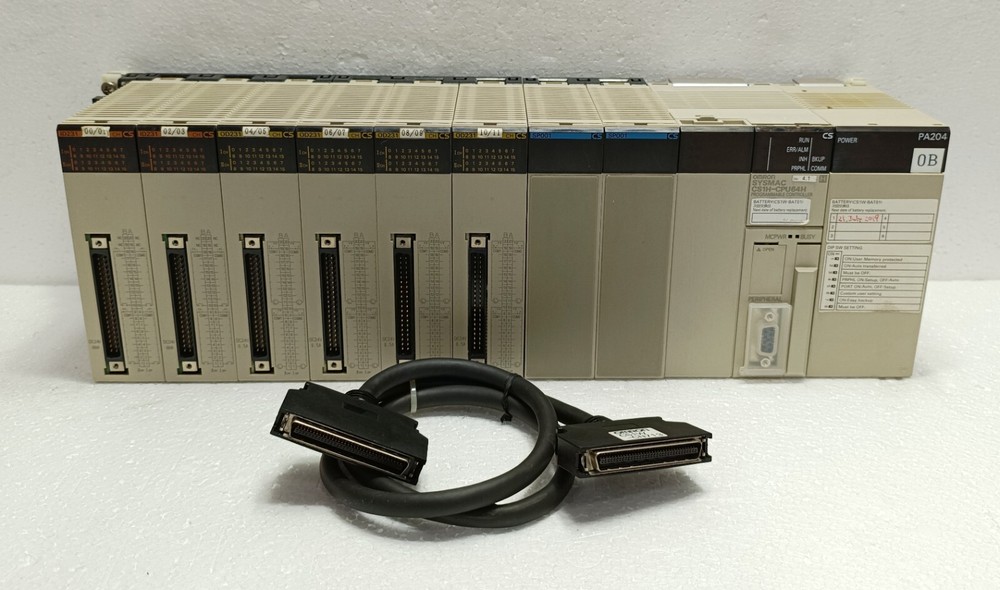 Omron PLC Set CS1H-CPU64H, C200HW-PA204, CS1W-ID231, OD231, CN713 – I/O Units