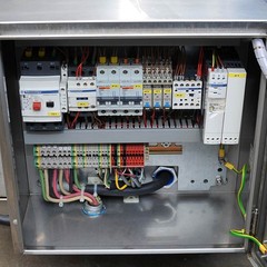 Bee DeBee 2000 High Pressure Pilot Plant Homogenizer 30,000 PSI 1L/min Hydraulic