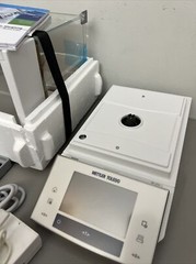 Unused Mettler Toledo XS303S Excellence Analytical Balance Scale Max 310, d 1mg