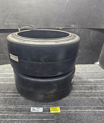 (QTY 2) Globe Star Smooth Press On Forklift Tire 16-1/4x7x11-1/4 (413/178-286)