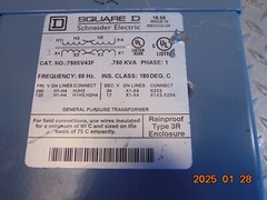 SQUARE D 750SV43F .750 KVA TRANSFORMER 1-PHASE PRI: 240/120V SEC: 24/12V