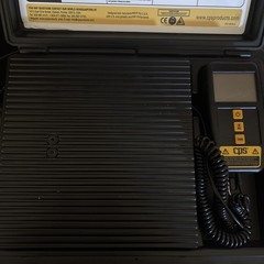 CPS CC220 Compute-A-Charge Refrigerant Scale 220lbs / 100kg Capacity w/ Case